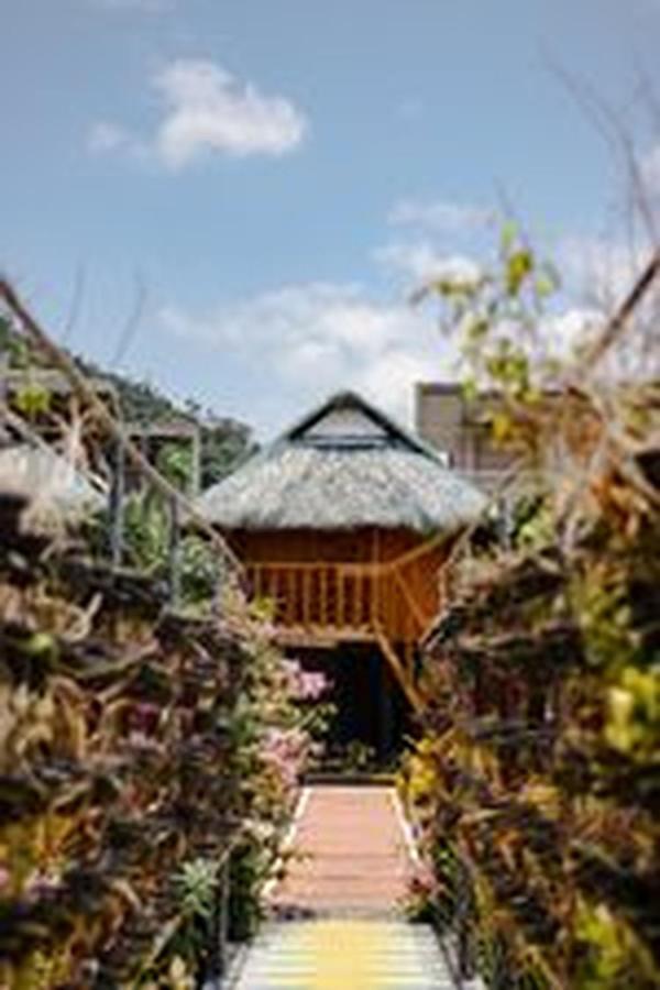 Your Brothers House Tribal Village Legazpi Buitenkant foto